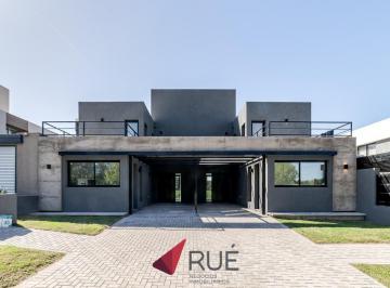 Casa · 100m² · 4 Ambientes · 2 Cocheras · Moderno Dúplex en Venta en Miradores II - Manantiales I