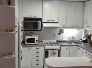Departamento · 65m² · 4 Ambientes · Venta Departamento 4 Amb - 2do Piso por Escalera - Tigre Centro
