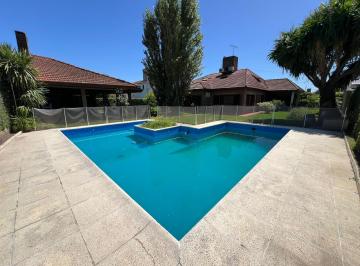 Casa · 219m² · 7 Ambientes · 1 Cochera · Casa en Venta en Troncos del Talar - General Pacheco