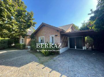 Casa · 157m² · 5 Ambientes · 2 Cocheras · Casa Venta 5 Ambientes en Saint matthew'S Pilar Lote 840 m²