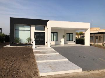 Casa · 130m² · 4 Ambientes · Casa en Lagos de Canning