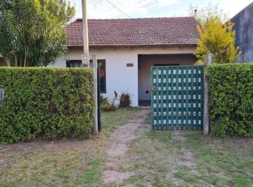 Casa · 77m² · 3 Ambientes · 1 Cochera · Venta Casa 3 Amb. C/dpto 2 Amb. en Alejandro Korn