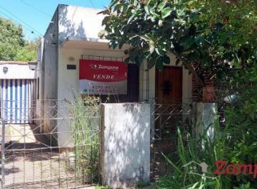 Casa · 70m² · 3 Ambientes · 2 Cocheras · Casa - Glew