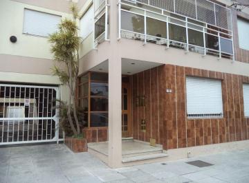 Departamento · 55m² · 3 Ambientes · 1 Cochera · Departamento 3 Ambientes con Cochera en Planta Baja. Banfield Este