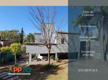 Casa · 175m² · 11 Ambientes · 1 Cochera · Unquillo - Barrio Progreso - a m Centro