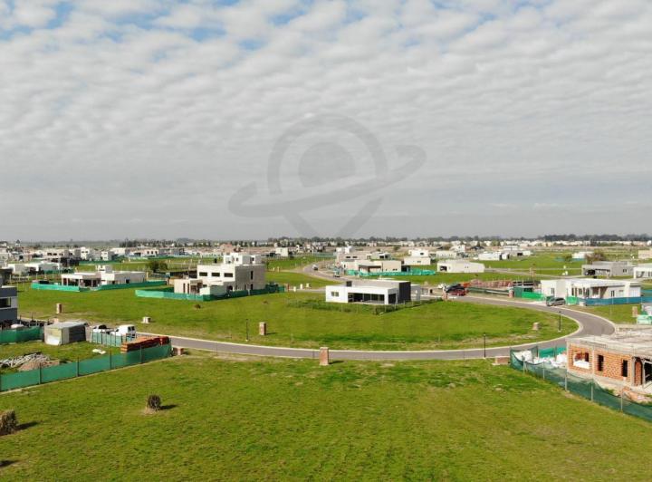 Desarrollo horizontal , Ezeiza · Canning Village