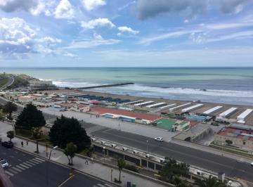 Departamento · 116m² · 4 Ambientes · 1 Cochera · Tradicional Departamento Frente Al Mar y Las Escalinatas de Playa Grande.