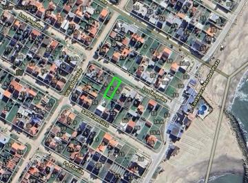 Terreno · 300m² · Venta Terreno 10x30 a 50 m del Mar - Santa Clara del Mar