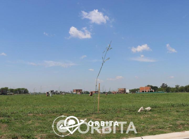 Terreno · 600m²