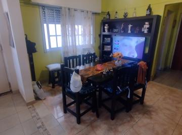 PH de 3 ambientes, General San Martín · Se Vende PH Al Medio de 3 Ambientes en Villa Maipú con Patio y Terraza Propia