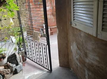 PH · 45m² · 3 Ambientes · 2 Cocheras · PH con Entrada de Coche. Oportunidad!