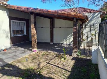 KNK-KNK-4473_2 · Oportunidad Venta Casa 4 Ambientes con Patio y Cochera