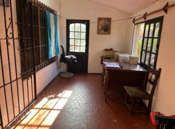 Casa · 5 Ambientes · Casa de 3 Dorm. y Parque