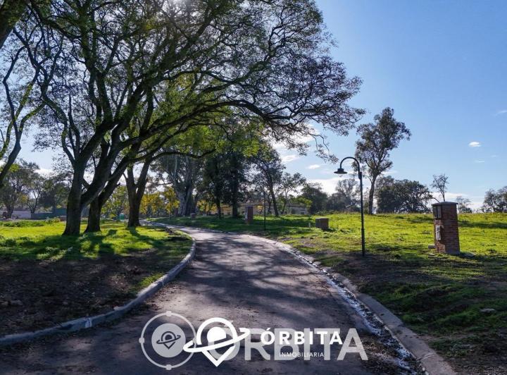 Terreno · 808m²