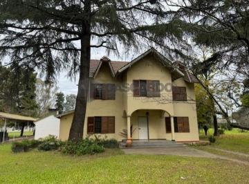 Casa de 5 ambientes, La Matanza · Chalet de 5 Ambientes con Piscina Lote Total 9337 m².