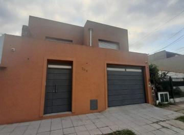 Casa de 5 ambientes, Lomas de Zamora · Capdevila 344