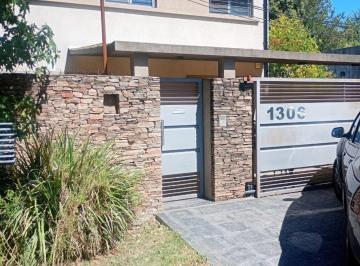 Casa de 6 ambientes, La Plata · Casa con 3 Dorm. en Venta Villa Elisa