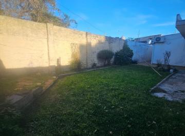 Quinta vacacional de 3 ambientes, Lomas de Zamora · Malabia Al 800