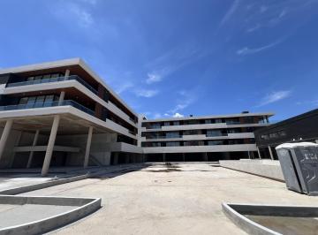 Local comercial · 87m² · 1 Cochera · Local - Canning (Ezeiza)