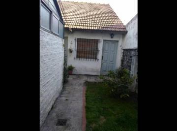 Casa · 40m² · 2 Ambientes · Duplex en Venta en Villa Luzuriaga