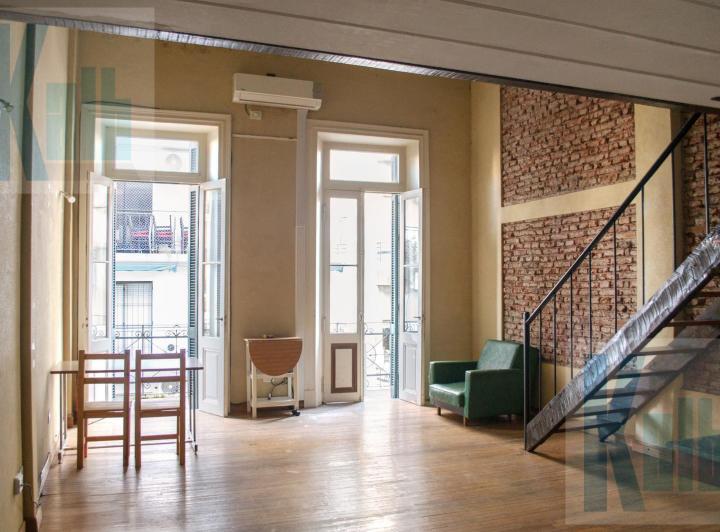 Duplex Tipo Loft con Balcón - San Telmo
