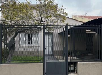 Casa de 4 ambientes, Lanús · Casa en Terreno de 550 m². Apta Crédito.