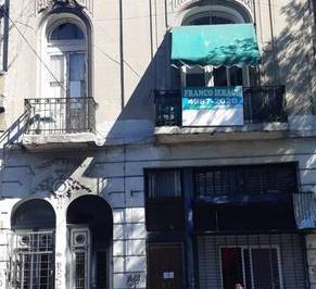 Casa · 350m² · 6 Dormitorios · Oportunidad de Negocio a m Estación Constitución