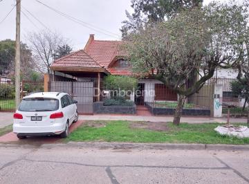 Casa · 121m² · 5 Ambientes · 1 Cochera · Casa Chalet en Venta en Moreno, G. B. a. Zona Oeste