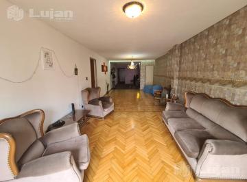 Departamento · 130m² · 4 Ambientes · Fonrouge Al 1300, 4 Ambs, Al Frente con Balcón Zona Comercial