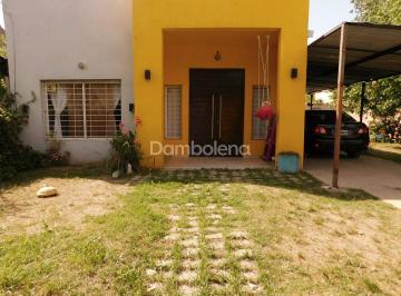 Quinta vacacional · 136m² · 3 Ambientes · 1 Cochera · Casa Quinta en Venta o Permuta Ubicado en Moreno, G. B. a. Zona Oeste