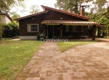 Quinta vacacional · 180m² · 4 Ambientes · 3 Cocheras · Casa Quinta en Venta Ubicado en La Reja, Moreno, G. B. a. Zona Oeste