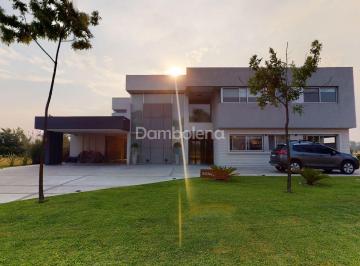 Casa · 530m² · 7 Ambientes · 1 Cochera · Casa en Venta, Terravista, General Rodríguez