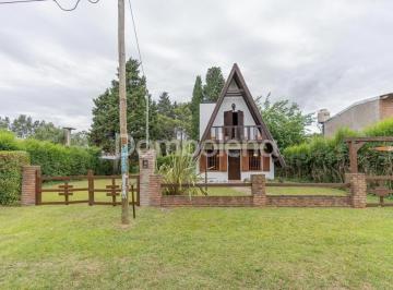 Quinta vacacional · 70m² · 4 Ambientes · Casa Quinta en Venta o Permuta Ubicado en Pilar, G. B. a. Zona Norte