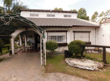 Quinta vacacional · 100m² · 3 Ambientes · Casa Quinta en Venta o Permuta o Permuta Ubicado en Moreno, G. B. a. Zona Oeste, Argentina