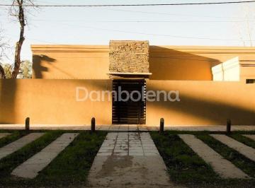 Local comercial · 137m² · 1 Cochera · Local en Venta Moreno, G. B. a. Zona Oeste