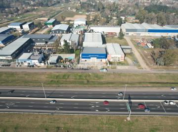 Depósito · 800m² · Depósito en Venta en Francisco Álvarez, Moreno, G. B. a. Zona Oeste