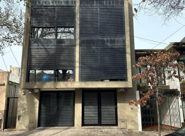 Casa de 5 ambientes, La Plata · Excelente Triplex en Venta de 2 Dorm. de Categoria. 39 E/ 2 y 3