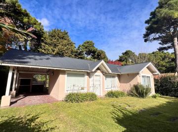 Casa de 4 ambientes, Pinamar · Chalet 3 Dorm. 2 Baños en Una Sola Planta