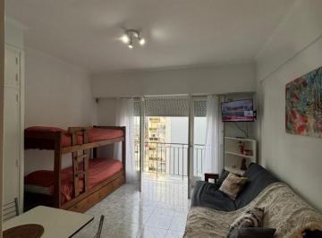 Departamento · 111m² · 1 Ambiente · Departamento 1 Ambiente Amplio Al Lateral con Balcon, Para 3 Personas en Aldrey, Se Alquila por Dia