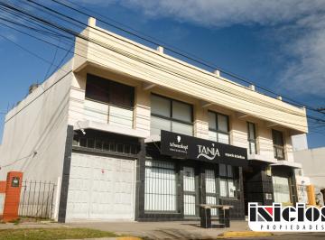 Hotel de 16 ambientes, Mar de Ajó · Hotel en Venta - Marano N° 454 - Mar de Ajo - C739