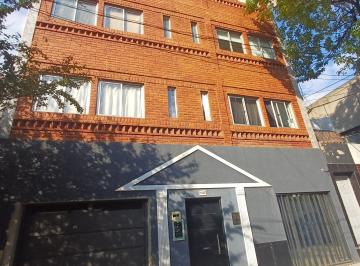 Departamento de 1 ambiente, Parque Chacabuco · Monoambiente Pequeño Iluminado