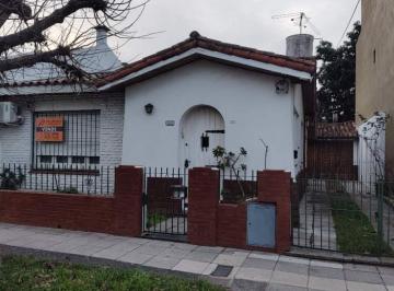 Casa de 3 ambientes, Quilmes · Casa Venta. Ortiz de Ocampo 425. Quilmes Centro.