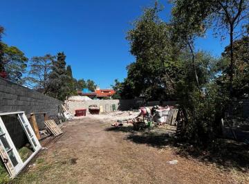 Terreno · 210m² · Excelente Ubicacion - Unico Lote - Castelar - Ref 3123
