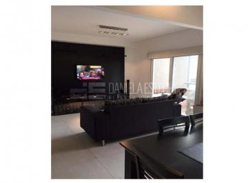 Departamento · 85m² · 3 Ambientes · 1 Cochera · D. Esteche Realty & Home Harmony Departamento 3 Ambientes