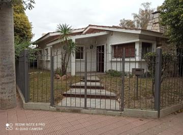 Casa de 7 ambientes, Córdoba · Parque Velez - Apto Bancor Casa Esquina 3 Dorm. Impecable!