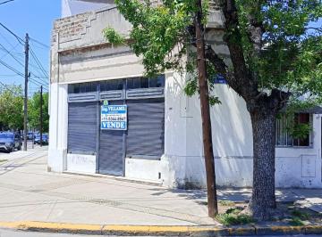 PH de 4 ambientes, Mataderos · # Mira Esto # Esquina # Local # Vivienda # Terraza # Oportunidad
