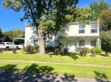 Casa de 4 ambientes, Pilar · Casa en Venta, san Francisco,4 Dorm.