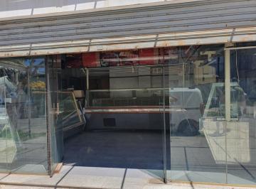 imagen1 · Se Venden 2 Locales de 10 X 10 m². 100 m² en Total. calle m. Lainez Al 1500 Haedo. con Persianas
