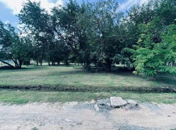 Terreno · 540m² · Terreno - Lote en Barrio Privado Las Alondras, 407 E/ 19 y 21, Villa Elisa - La Plata
