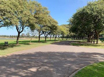 Terreno · 2400m² · Excepcional Lote en Kentucky - Funes | Venta